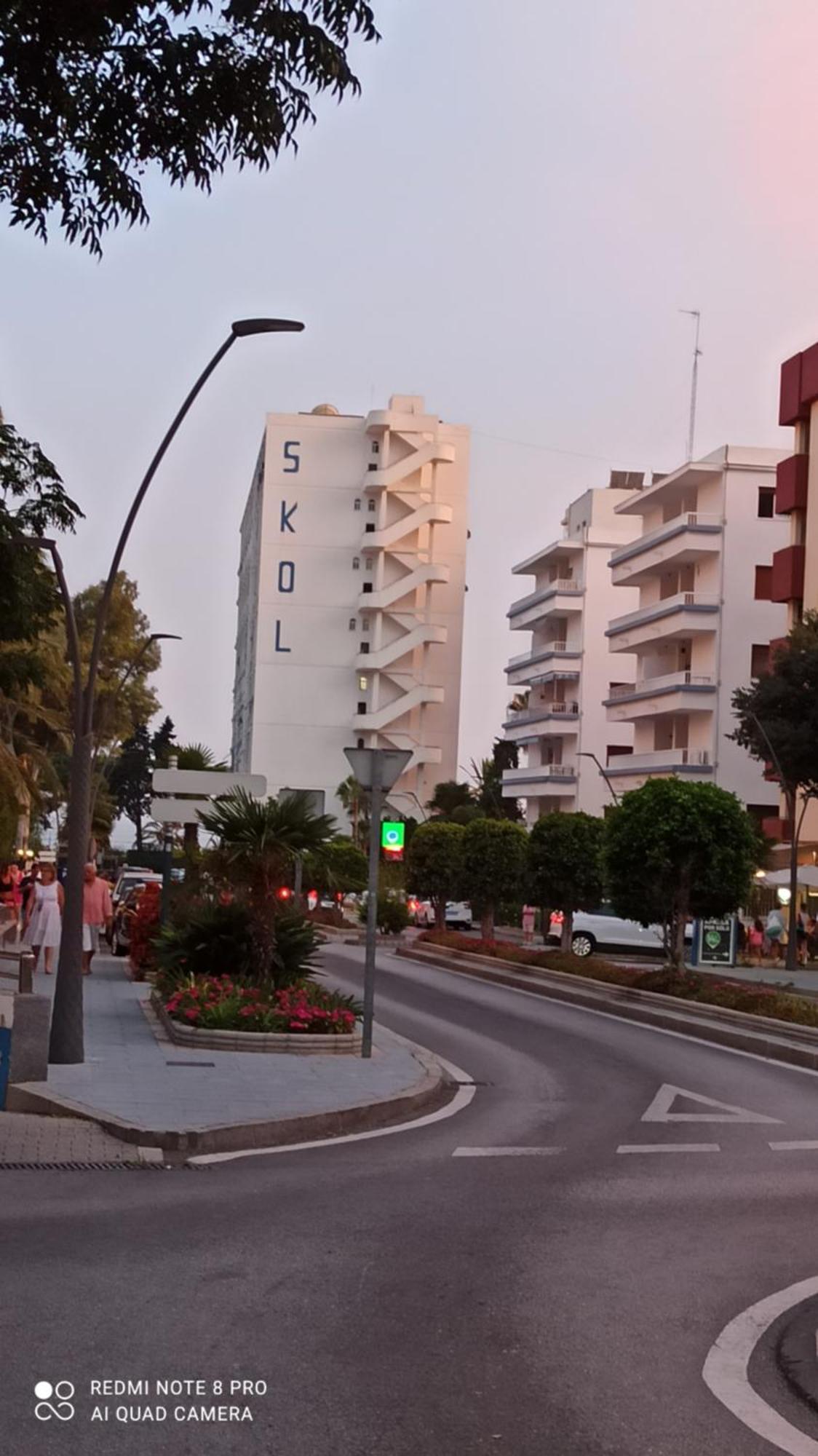 Апартаменты Bambino Playa Марбелья Экстерьер фото
